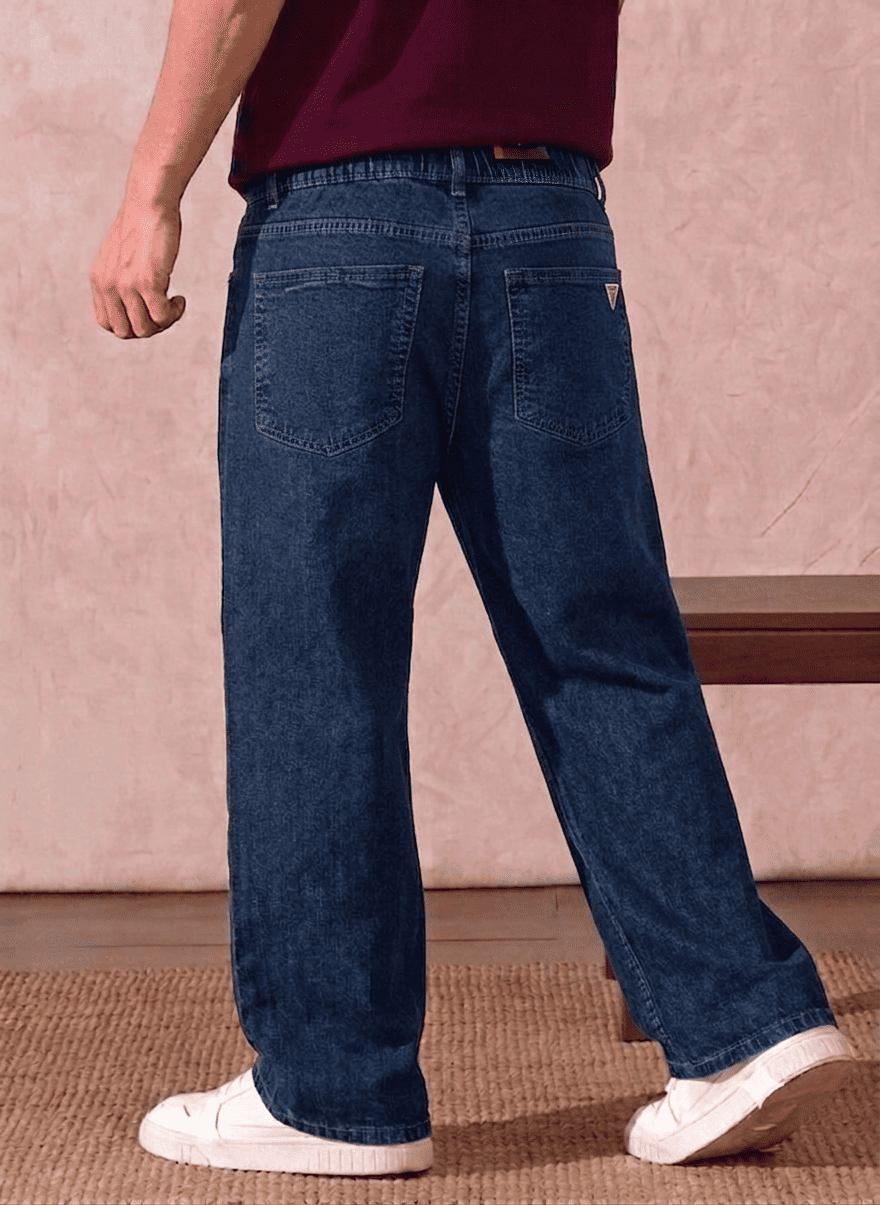 Logo Designer Jeans Detail